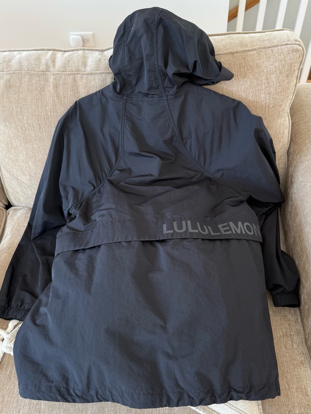 Lululemon rain pullover - Picture 2 of 5